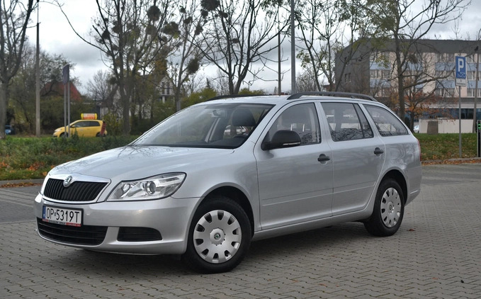 Skoda Octavia cena 25900 przebieg: 192000, rok produkcji 2011 z Mrągowo małe 137